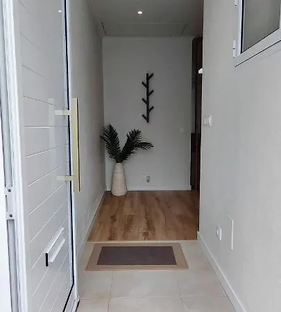 Azorina House Apartamento *